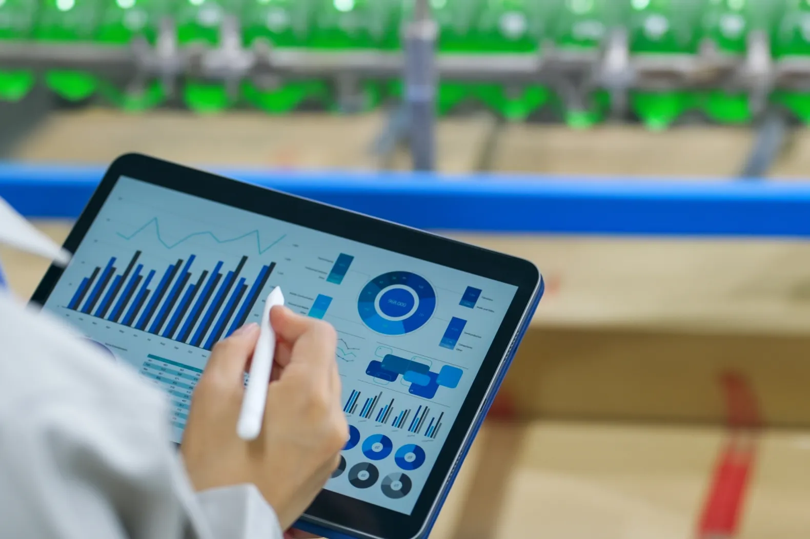 Employee monitoring food & beverage operation with manufacturing ERP software