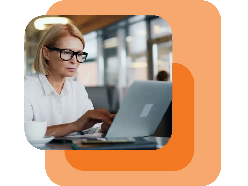 financial-analyst-role-hero-image